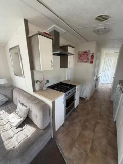 Sunnymede D1 - Hot Tub Caravan - Ingoldmells - 2