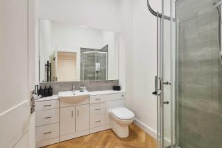 Host & Stay - Parkside Apartment - 7