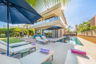 Modern Golf Retreat Heated Pool & Free breakfast - 5