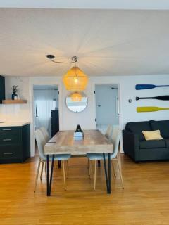 Narrows Nook - Prince Edward County Waterfront - 7