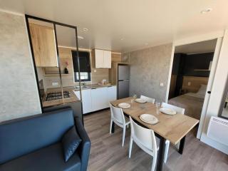 Modèle d'exception, 3 ch, 2 sdb, 43m2 - proche parc aquatique - 7