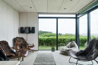 Minimalist Cottage With Stunning Sea View - 2