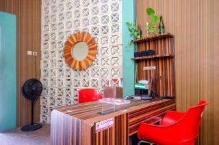 RedDoorz near Lotte Mart Maguwoharjo Yogyakarta - 6