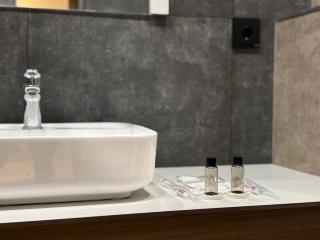 Modern Apartment Baku in Center - Baku - 6