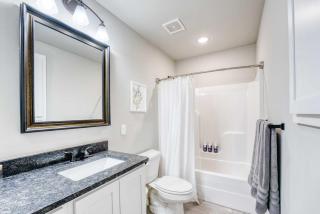 Bentonville Comfort Near Trails & Town - 2