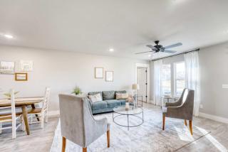 Bentonville Comfort Near Trails & Town - 1