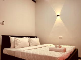 Blue Heaven Hotel - 5