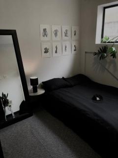 Minimalist's Cozy Room and balcony - 4