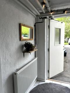 Charming apartment with industrial design close to city center - 3