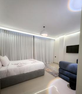 Capital Grand Royal Suite - 1