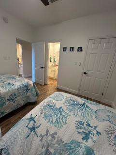 Coastal Escape Beatiful Ground Floor Prime Location Close to Beach - 3