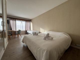 BOG Center Lake view - 9