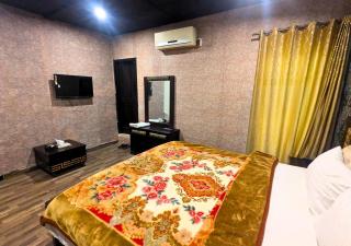 Hotel Hayat Palace Gulberg - Lahore - 1