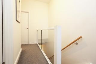 Spacious Modern Family Home in Swansea - Discounted - Contractors - Relocation - By EKLiving - 3