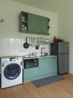 Cozy Tiny House Nature Retreat with Mountain Views - 6