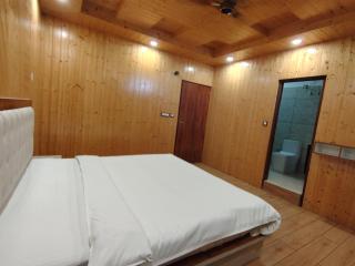 Golden Pine Suites Kasauli - 3