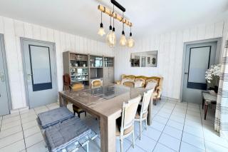 Spacieuse maison au bord des plages - 1