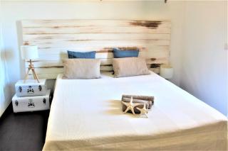 Mediterranean Apartment Pool & Parking - 8