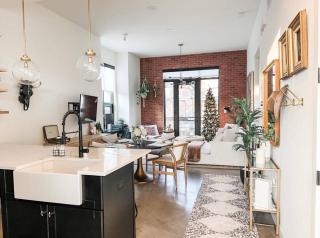 Pet Friendly Stylish Loft, Zilker Heart Of Austin - 0