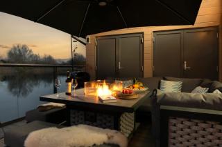 Still Waters - Scandinavian Lake Retreat - 5