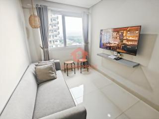Cozy 2BR Royal Sentul Apt - 1