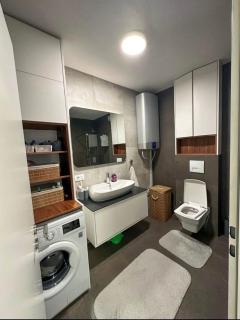 Crystal City Apartment - 4