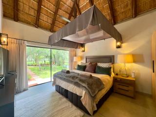 WildlifeEstateVilla-Pool-Boma-Bushlife - 6