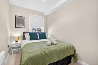 2BR - Free Parking - Work Space - Fast Wi-Fi - 4