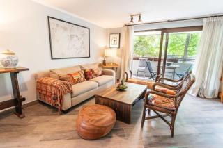 HOM I Amplio Depto en Las Condes con Terraza y Parking - Santiago - 6