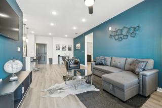 IRIE Living Brand New Lux 2BR Min Grand Park - 7