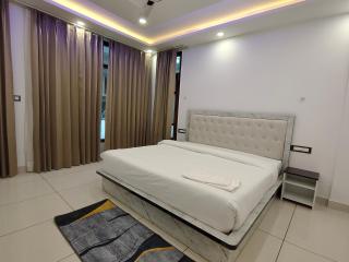 The Warm Palace Home - 3