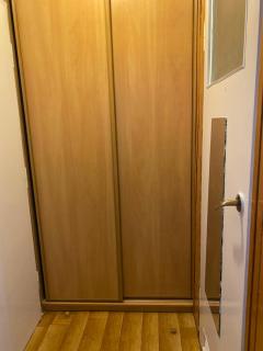 Skromne mieszkanie na nocleg w pobliżu metra Kondratowicza, 22 minuty metrem do Stadionu Narodowego,расстояние 5 станций метро до офиса для прохождения теста CES для моряков - 1