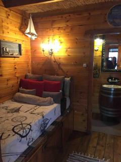 Black Pearl Beach luxury Holiday Cabin - 1