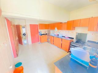 Beautiful spacious entire 4 bedrooms comfy house in Kimihurura - 5