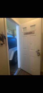 SALE!! Brick City Bungalow 20 mins from NYC!! - 4