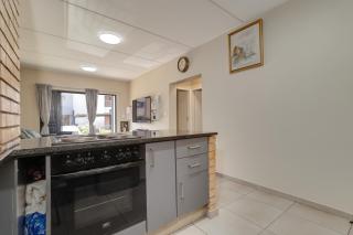 Home Away By Waterfall - 1