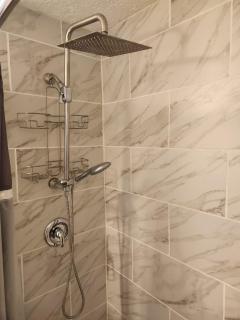 Eight Street Apartments - Long Beach - 2