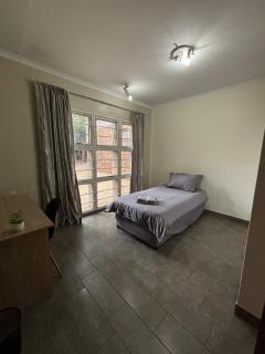 Spacious 7 bedroom house with pool and jacuzzi - 6