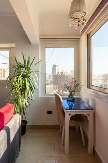 18th floor Nile View with Jacuzzi in Zamalek - 8