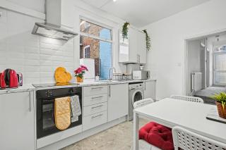 The Trophy Suite Tottenham - 9