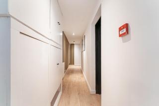 Chic Garden Escape in Clifton - 4