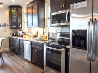 Margarita Villa A - Waterfront villa, steps to beach, heated pool, beach gear - 2