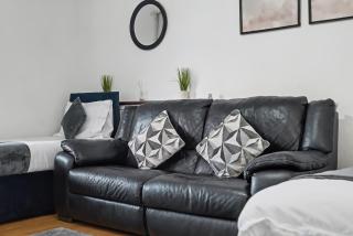 The Skyline Suite Tottenham - 8