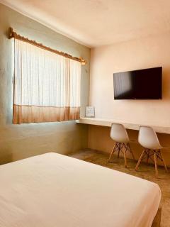 Acogedor estudio con piscina - 3