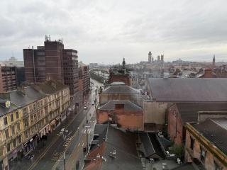 Sauchiehall Street Suite - 9