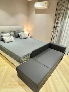 Title Legendary -  - 3