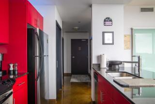 Modern Beltline Escape Sky-High Views DT Views - 8