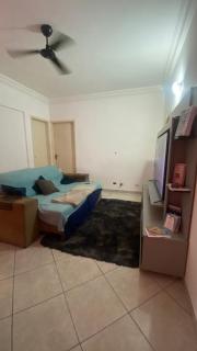 Apartamento 1 quarteirão da praia, 2do andar de escada - 0