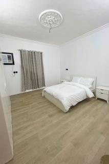 Room and hall with self check-in - 3