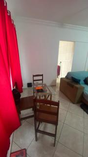 Apartamento 1 quarteirão da praia, 2do andar de escada - 5